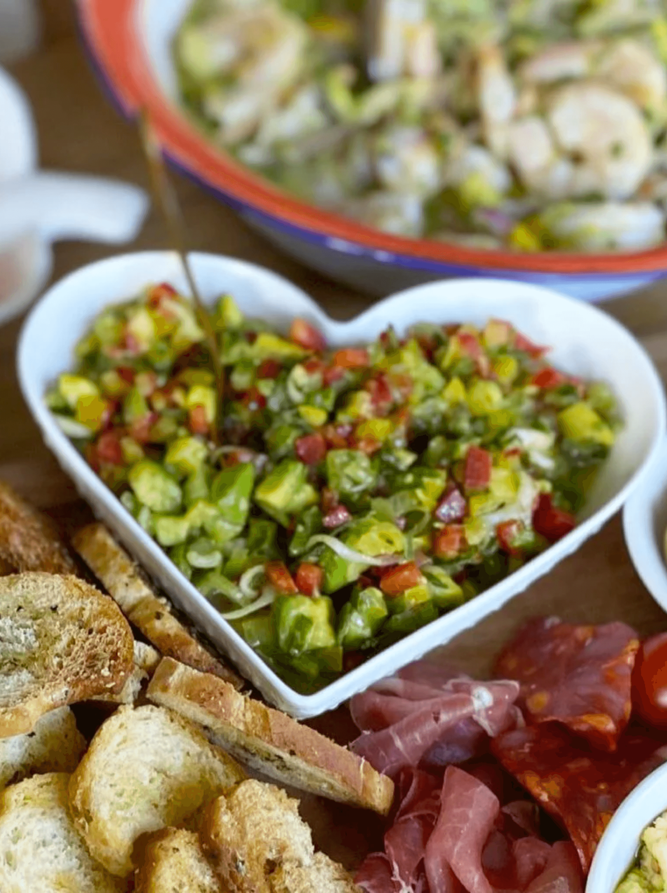 Pebre con Palta y Manzanas