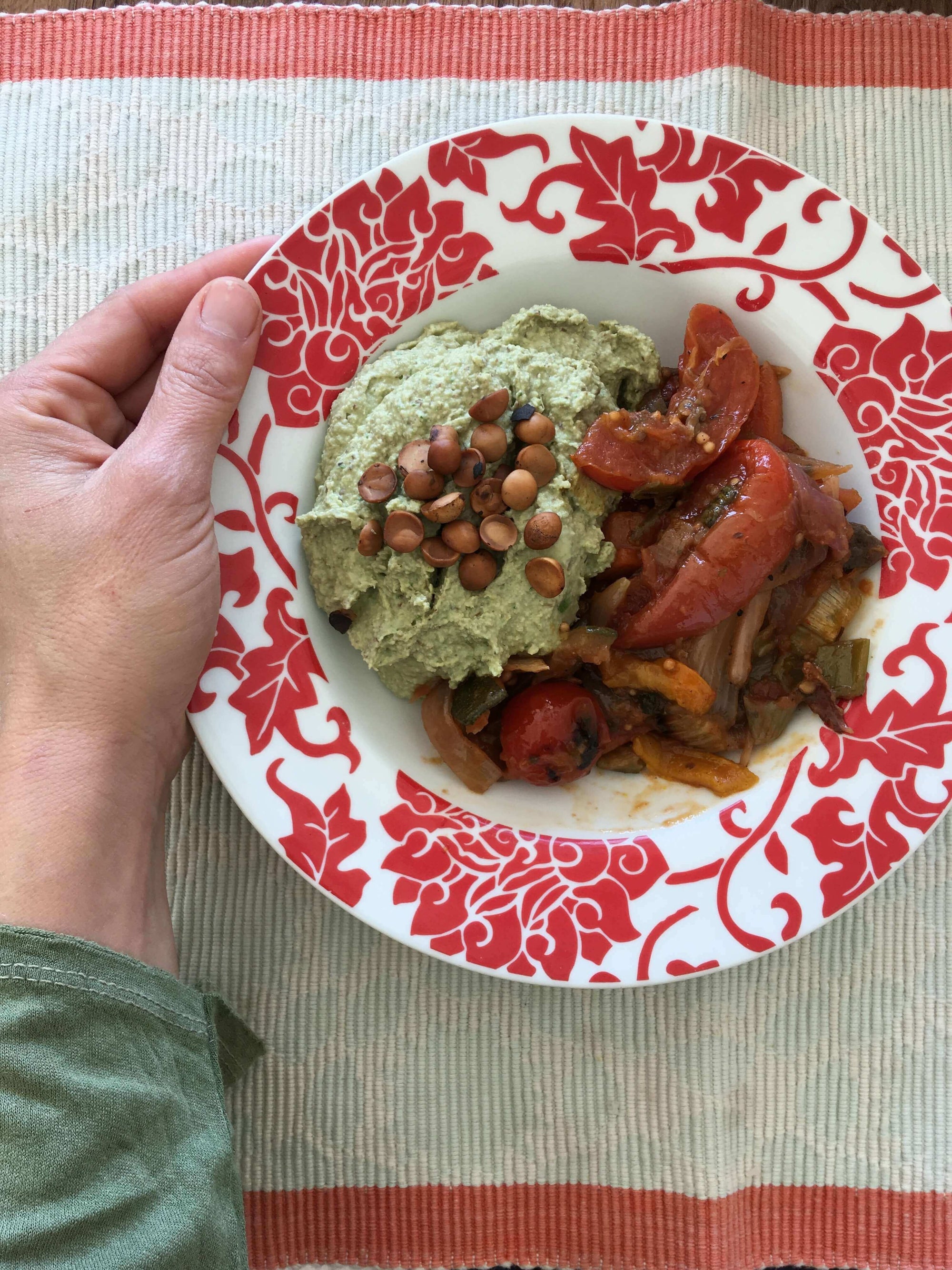 Hummus de porotos, cilantro y perejil