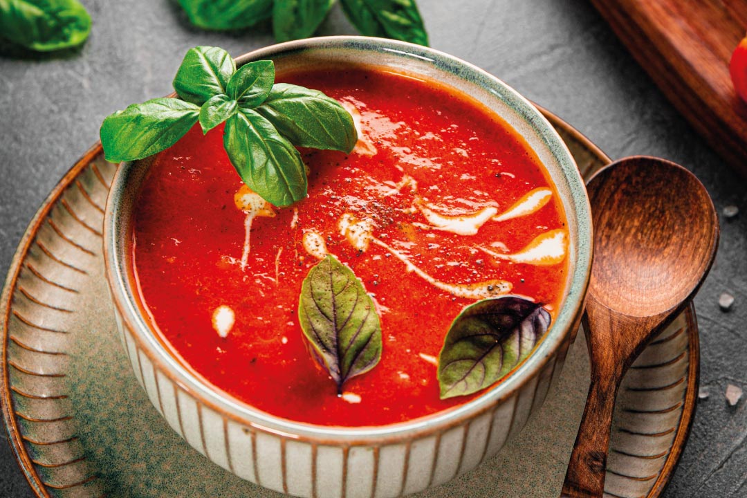 Sopa de Tomate y Albahaca