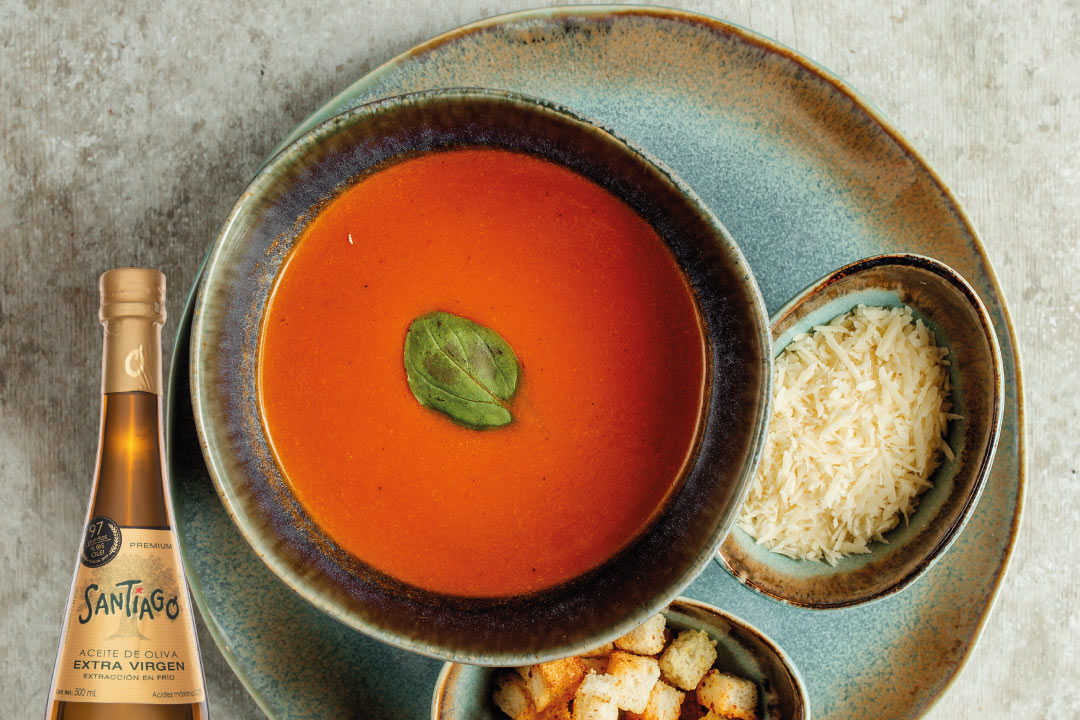 Sopa Picantita de Tomate, Jengibre y Coco